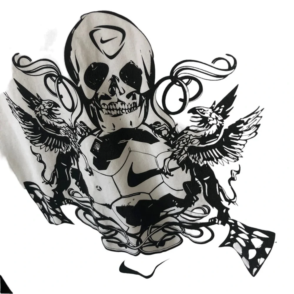 Nike Soccer DriFit Tee Men M White with Skull and Birds Short Sleeve Crew Neck